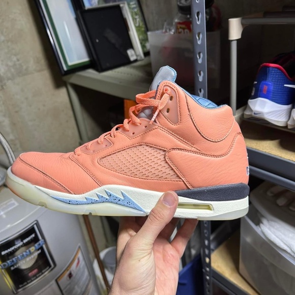 Jordan sneakers - Picture 3 of 4